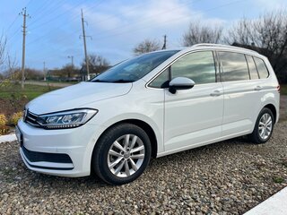 2017 Volkswagen Touran II, белый, 1650000 рублей, вид 2