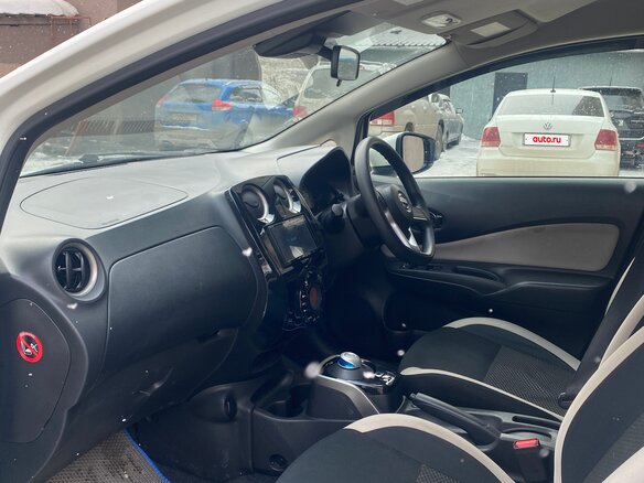 2019 Nissan Note e-Power II Рестайлинг, белый, 1500000 рублей - вид 5