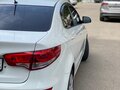 2015 Kia Rio III Рестайлинг, белый, 1450000 рублей - вид 4