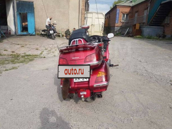 2003 Honda GL 1800 Gold Wing, красный, 930000 рублей - вид 4