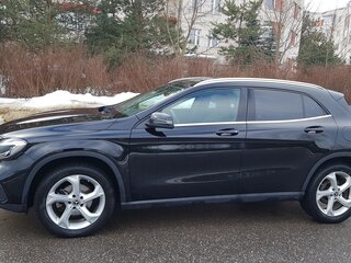 2017 Mercedes-Benz GLA 200 I (X156), чёрный, 2550000 рублей, вид 3