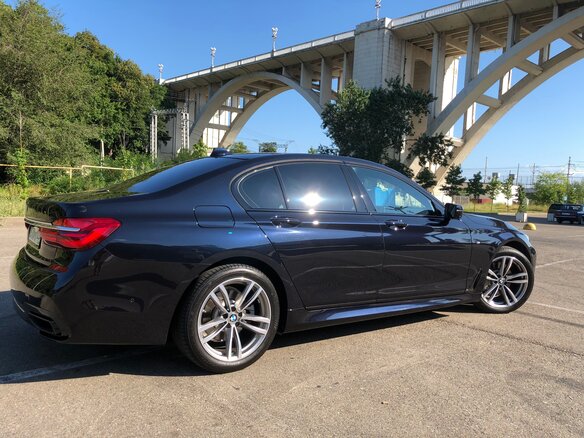 2016 BMW 7 серии 730i VI (G11/G12), чёрный - вид 3