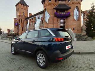 2021 Peugeot 5008 II Рестайлинг, синий, 1603000 рублей, вид 2