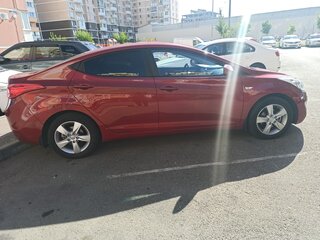 2012 Hyundai Elantra V (MD), красный, 1150000 рублей, вид 2