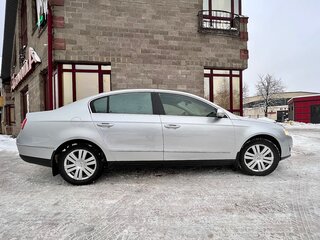 2009 Volkswagen Passat B6, серый, 717641 рублей, вид 4