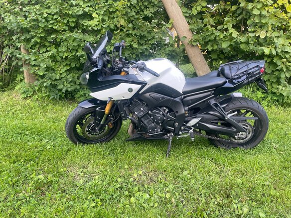 2011 Yamaha FZ8, белый, 550000 рублей - вид 1