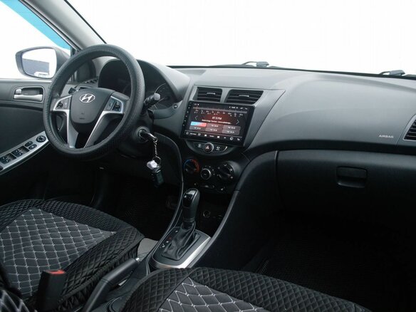 2015 Hyundai Solaris I Рестайлинг, белый, 1100000 рублей - вид 8