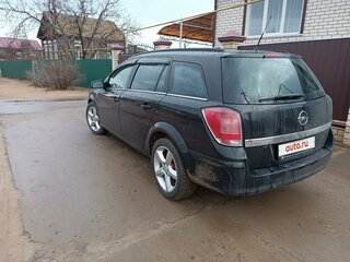 2010 Opel Astra H Рестайлинг, чёрный, 600000 рублей, вид 2