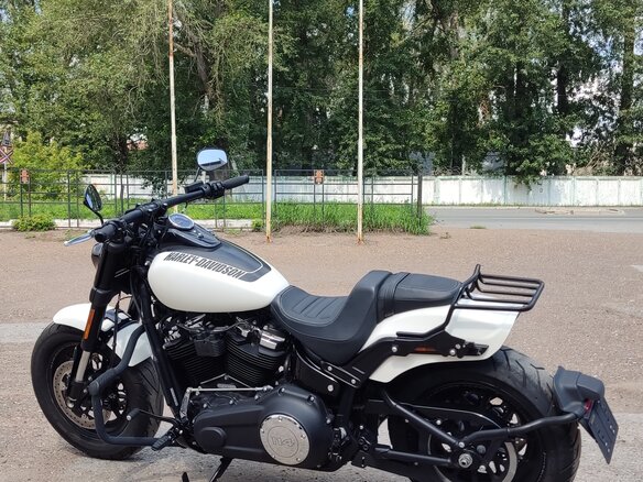2018 Harley-Davidson Fat Bob, белый, 1800000 рублей - вид 6