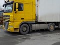 2012 DAF XF 105, жёлтый, 2900000 рублей - вид 2