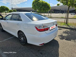 2013 Toyota Camry VII (XV50), белый, 2100000 рублей, вид 2