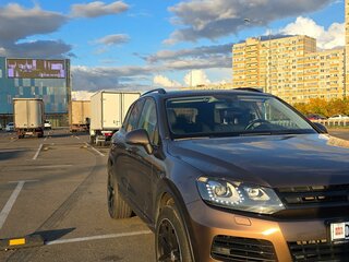 2012 Volkswagen Touareg II, коричневый, 2300000 рублей, вид 1