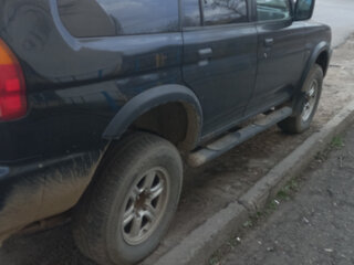 1999 Mitsubishi Montero Sport I, чёрный, 575000 рублей, вид 1