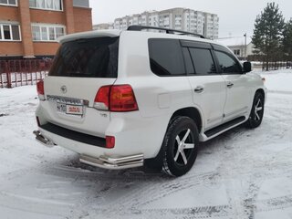 2012 Toyota Land Cruiser 200 Series Рестайлинг 1, белый, 4350000 рублей, вид 4