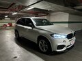 2017 BMW X5 30d III (F15), белый, 6450000 рублей