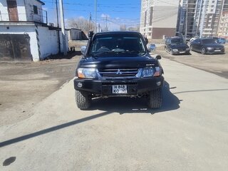2002 Mitsubishi Pajero III Рестайлинг, чёрный, 1300000 рублей, вид 1