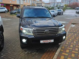 2014 Toyota Land Cruiser 200 Series Рестайлинг 1, чёрный, 5500000 рублей, вид 1