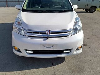 2010 Toyota ISis I Рестайлинг, белый, 1499000 рублей, вид 1