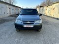2018 Chevrolet Niva I Рестайлинг, серый, 630000 рублей - вид 2