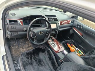 2014 Toyota Camry VII (XV50), белый, 1450000 рублей, вид 3