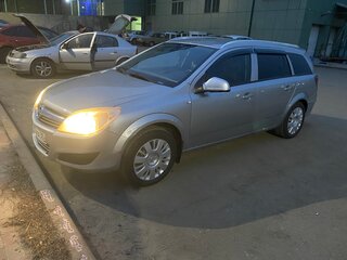 2012 Opel Astra H Рестайлинг, серый, 525000 рублей, вид 3