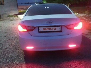 2011 Hyundai Sonata VI (YF), белый, 1300000 рублей, вид 2