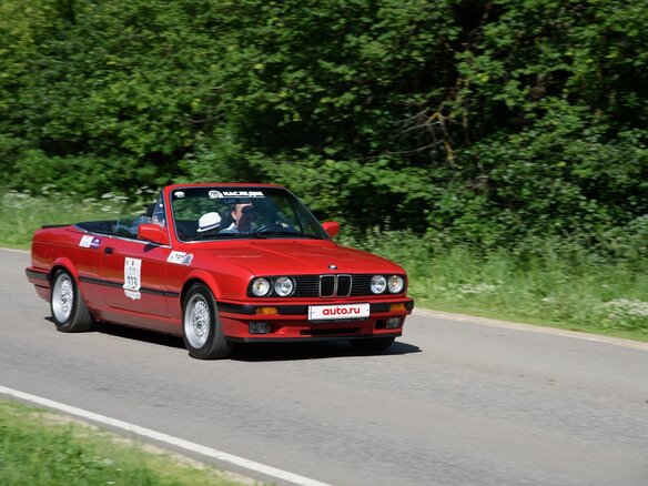 1988 BMW 3 серии 325i II (E30), красный, 3000000 рублей - вид 1