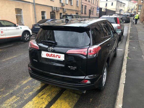 2016 Toyota RAV4 IV (XA40) Рестайлинг, коричневый, 2190000 рублей - вид 1