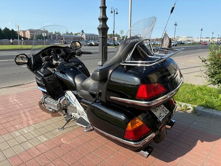 2002 Honda GL 1800 Gold Wing, чёрный, 800000 рублей, вид 4