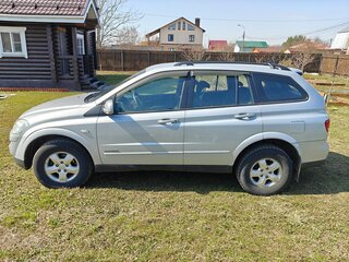 2011 SsangYong Kyron 6-speed I Рестайлинг, серебристый, 800000 рублей, вид 4