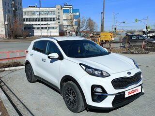 2019 Kia Sportage IV Рестайлинг, белый, 2330000 рублей, вид 2