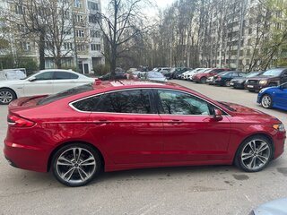 2020 Ford Fusion (North America) II Рестайлинг, красный, 2100000 рублей, вид 4