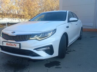 2019 Kia K5 II, белый, 2200000 рублей, вид 1