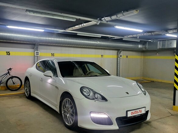 2011 Porsche Panamera 4 I, белый, 2200000 рублей - вид 3