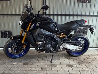 2021 Yamaha MT-09 (FZ-09), чёрный, 1100000 рублей, вид 2