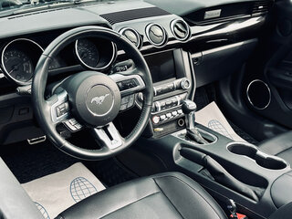 2022 Ford Mustang VI Рестайлинг, чёрный, 5100000 рублей, вид 2