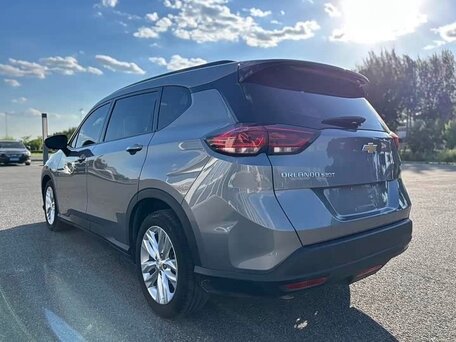 2022 Chevrolet Orlando II, серебристый, 1555000 рублей, вид 5