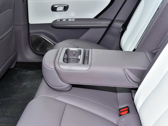2025 Changan Qiyuan A06 28.39 kWh, фиолетовый - вид 21
