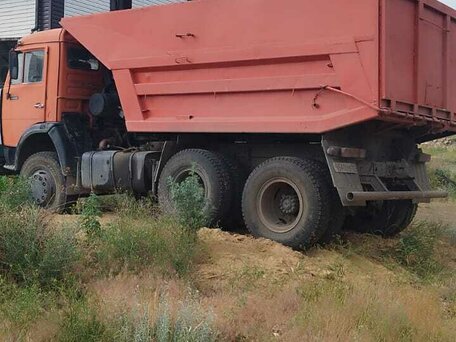 2005 КамАЗ 5511, оранжевый, 1400000 рублей, вид 3