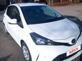 2016 Toyota Vitz III (XP130) Рестайлинг, белый, 850000 рублей - вид 1