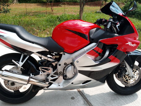 1999 Honda CBR 600F, красный, 300000 рублей, вид 4