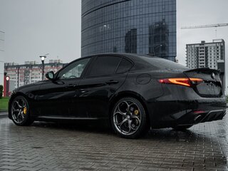 2018 Alfa Romeo Giulia II (952), чёрный, 2300000 рублей, вид 3