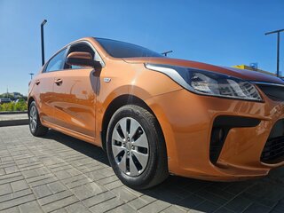 2018 Kia Rio IV, оранжевый, 1480000 рублей, вид 1