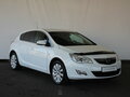 2011 Opel Astra J, белый - вид 1