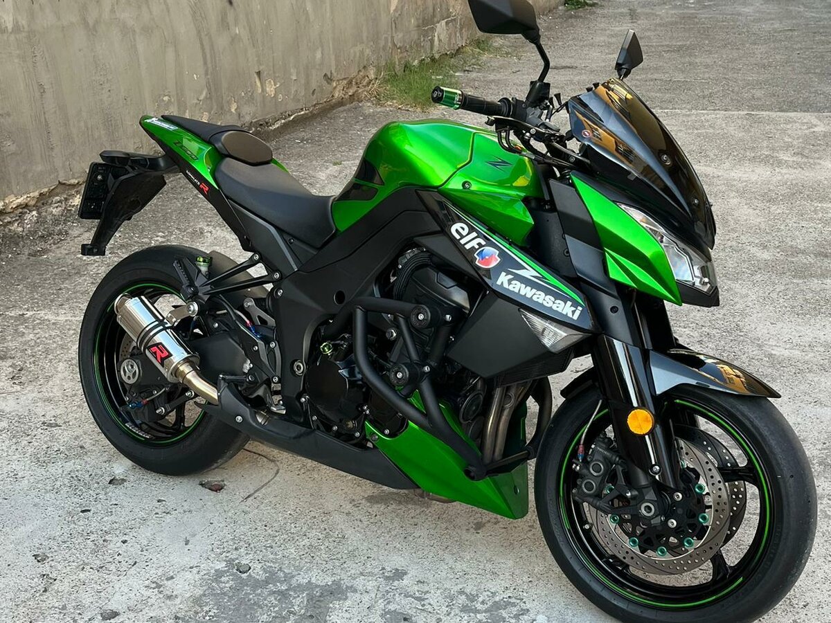 Nake Купить б/у Kawasaki Z 1000 инжектор 6 передач в Сочи: зелёный