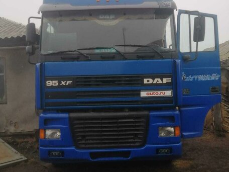 2001 DAF XF 95, синий, 1600000 рублей, вид 1