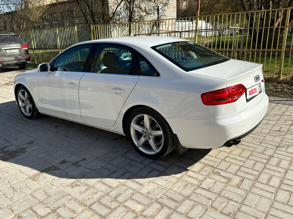 2010 Audi A4 IV (B8), белый, 1200000 рублей - вид 7
