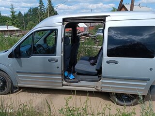 2010 Ford Tourneo Connect I Рестайлинг, серебристый, 900000 рублей, вид 4
