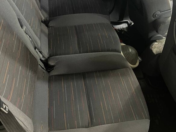 2007 Ford C-MAX I Рестайлинг, серебристый, 400000 рублей - вид 7