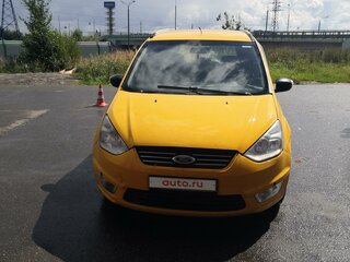 2015 Ford Galaxy II Рестайлинг, жёлтый, 685000 рублей, вид 1